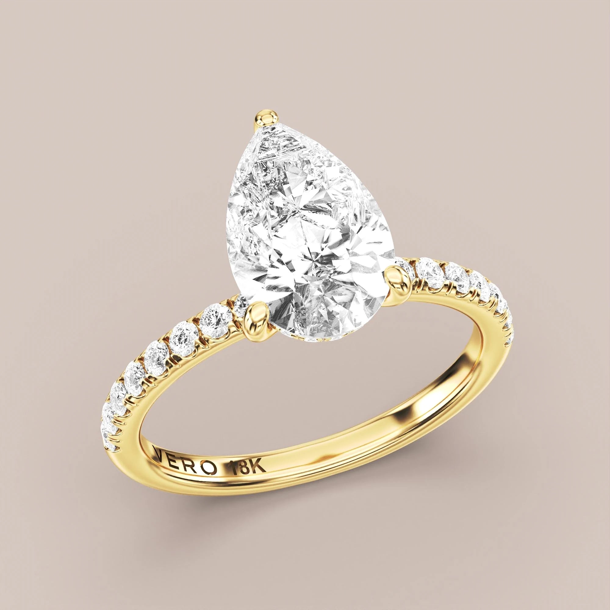 Pear - Yellow gold