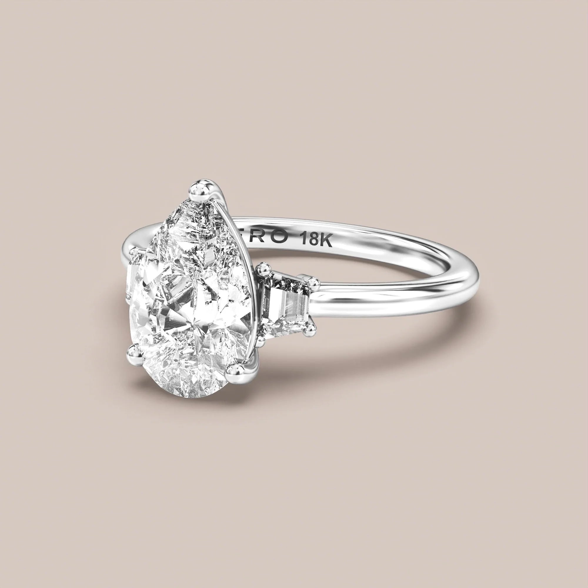 Pear - White gold