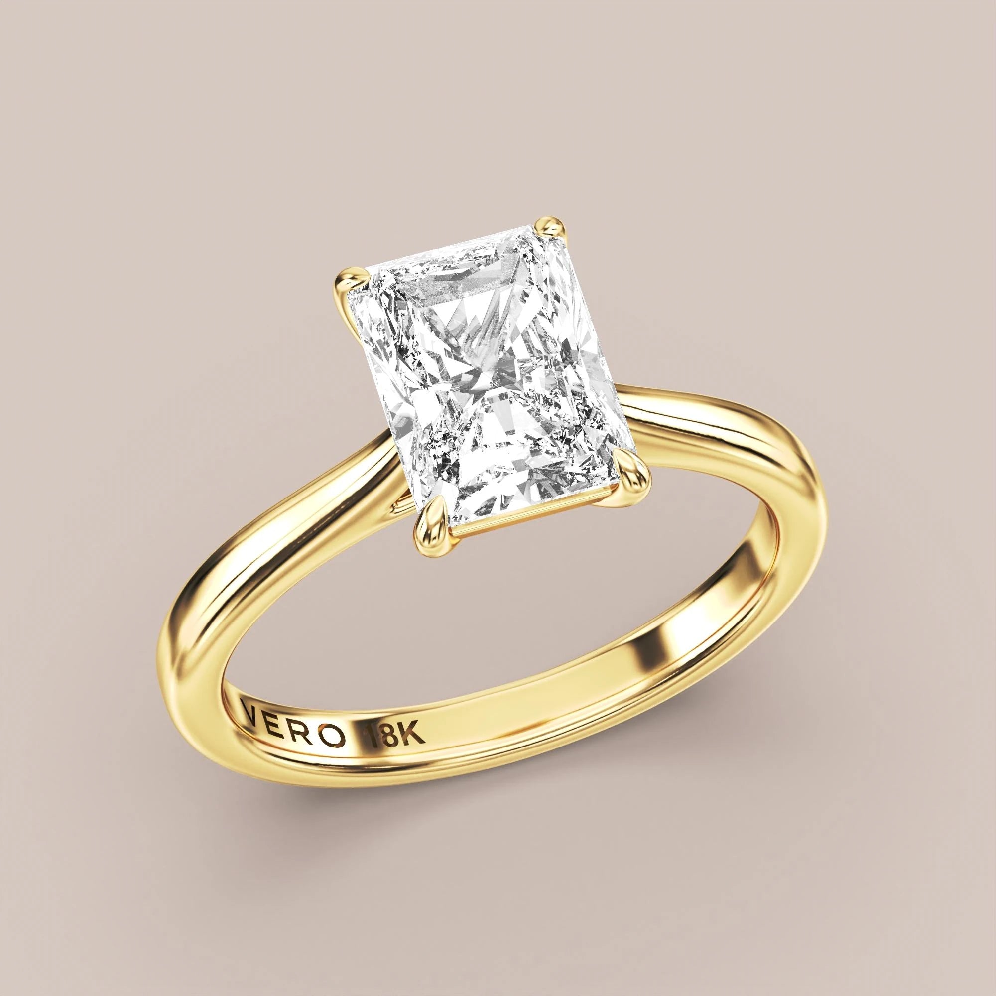 Radiant - Yellow gold