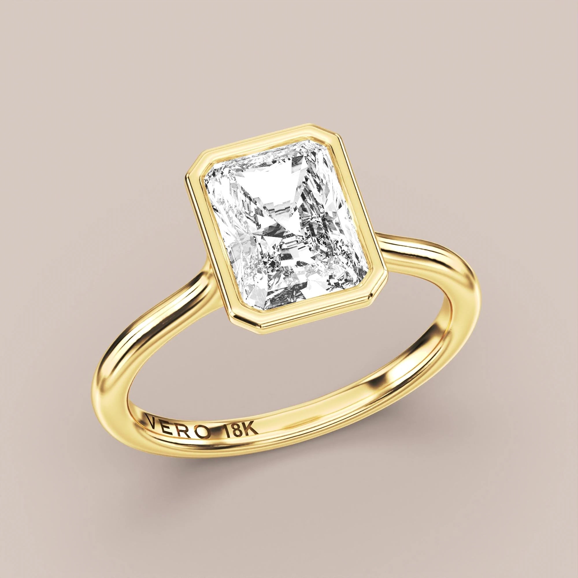 Radiant - Yellow gold