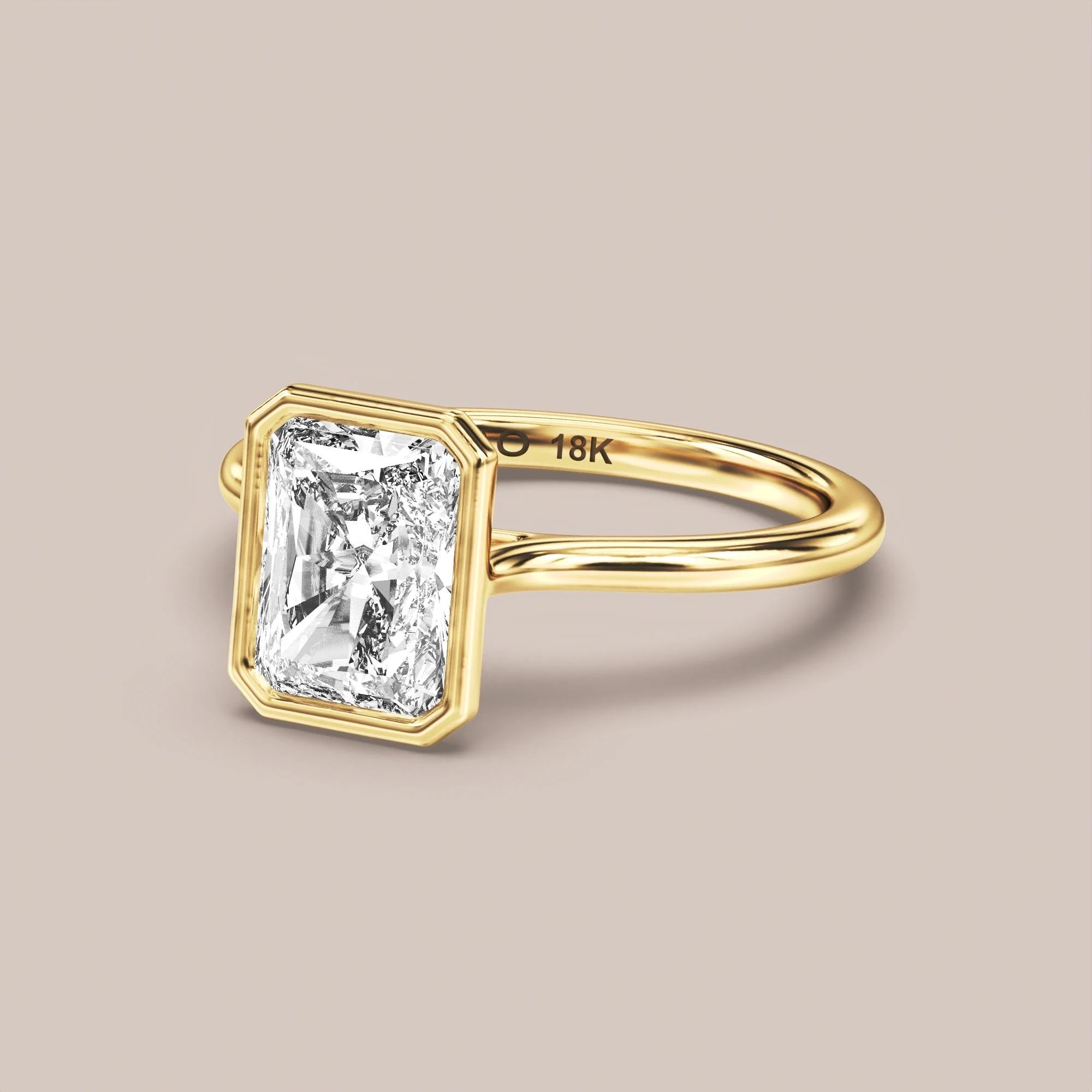 Radiant - Yellow gold