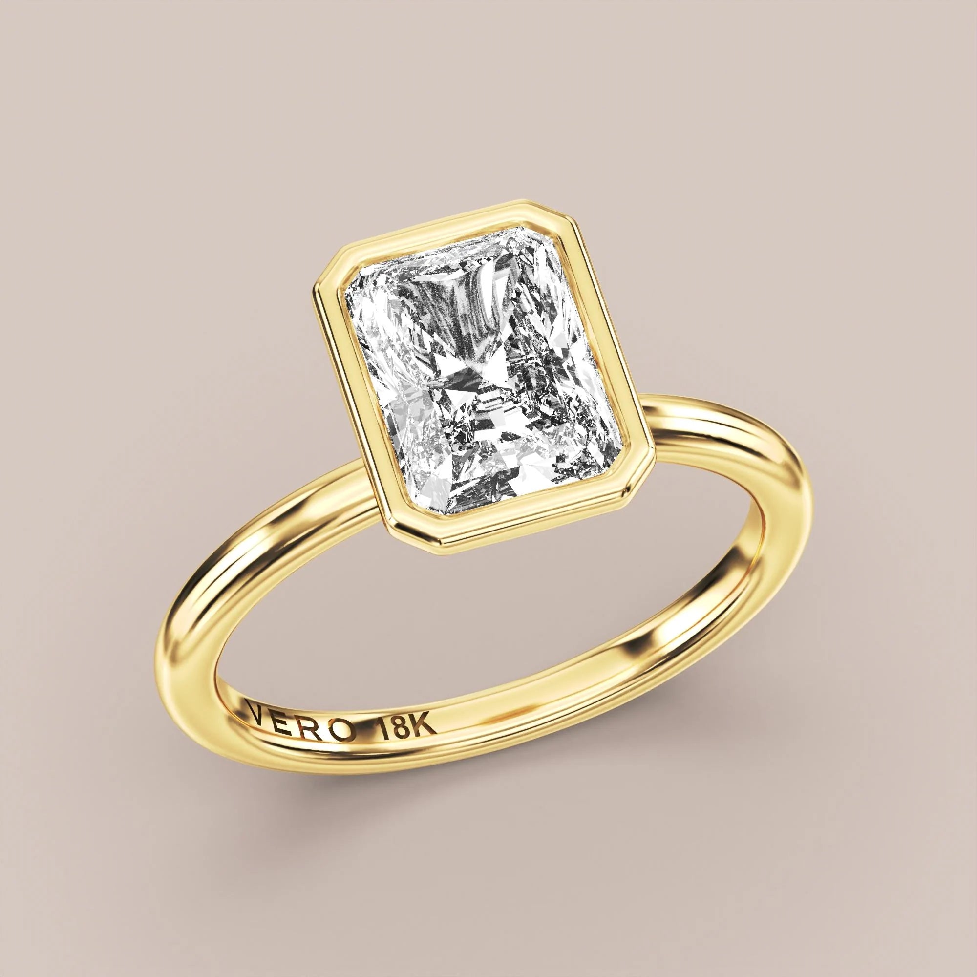 Radiant - Yellow gold