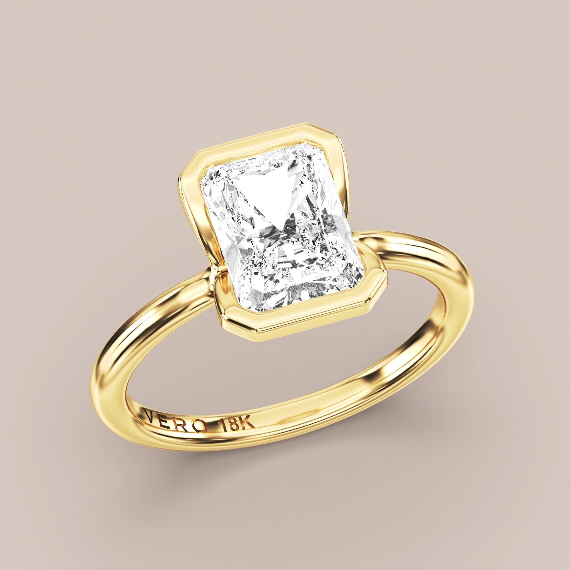 Radiant - Yellow gold