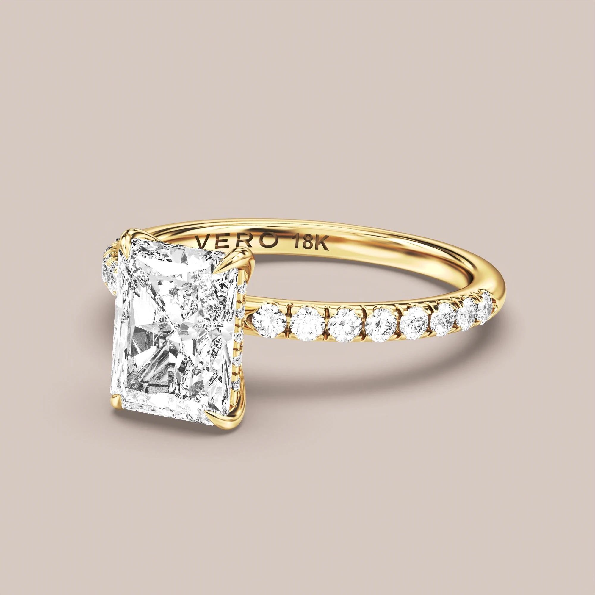 Radiant - Yellow gold