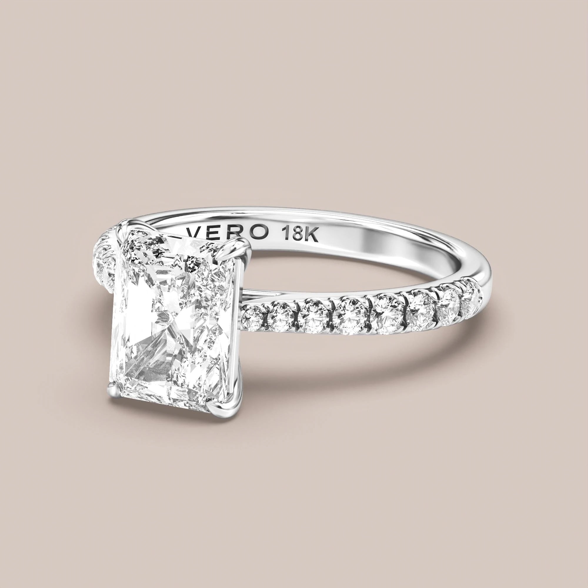 Radiant - White gold