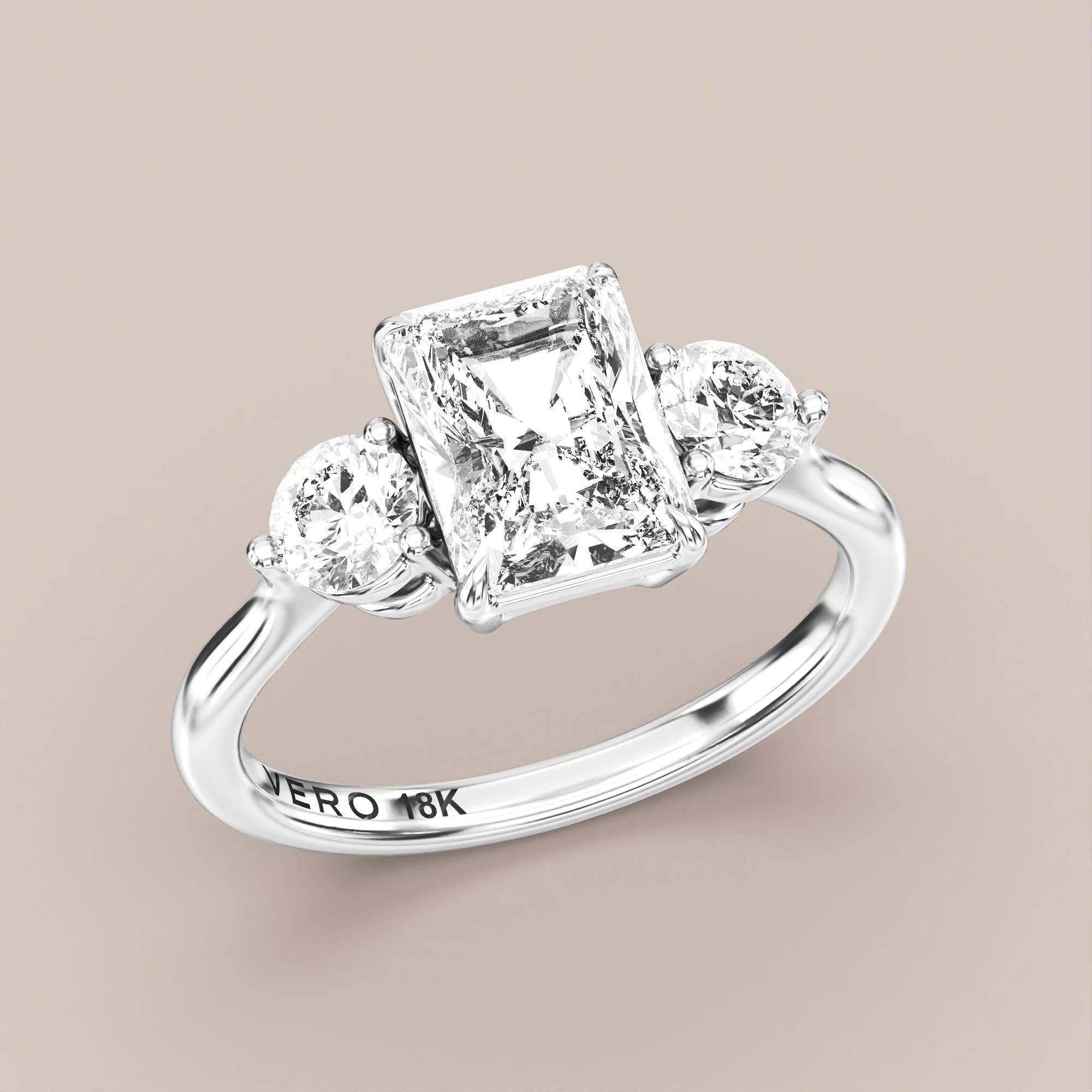 Radiant - White gold