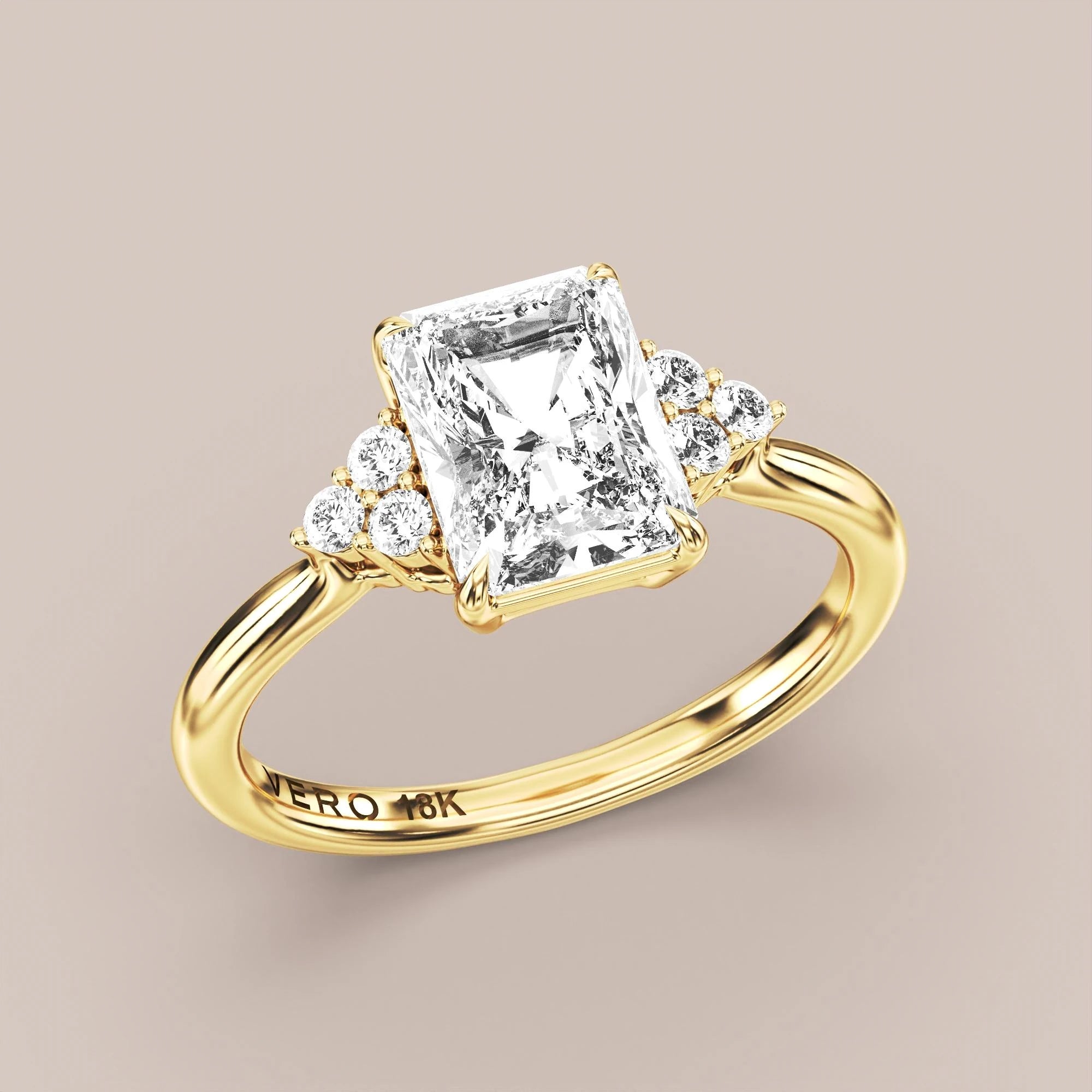 Radiant - Yellow gold