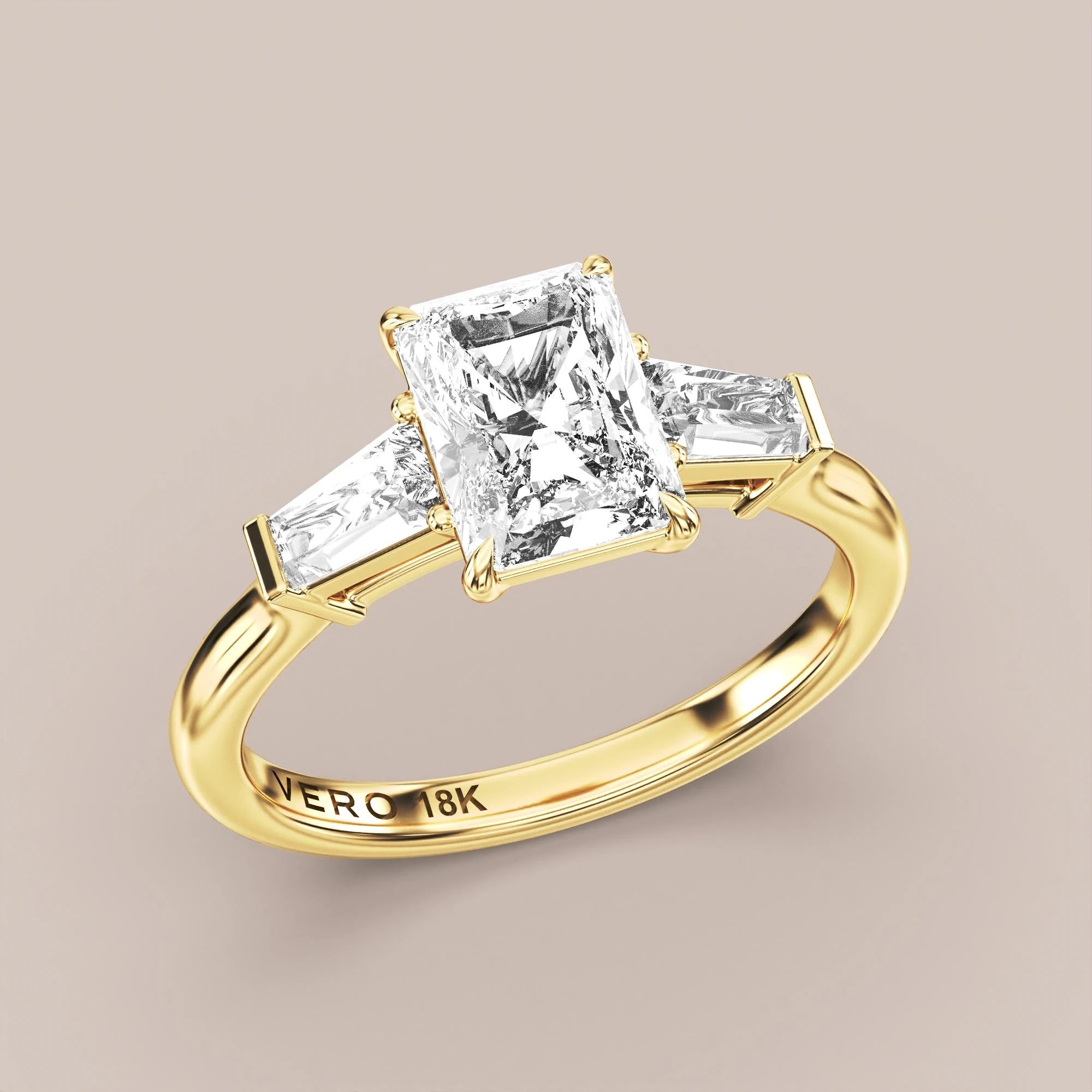 Radiant - Yellow gold