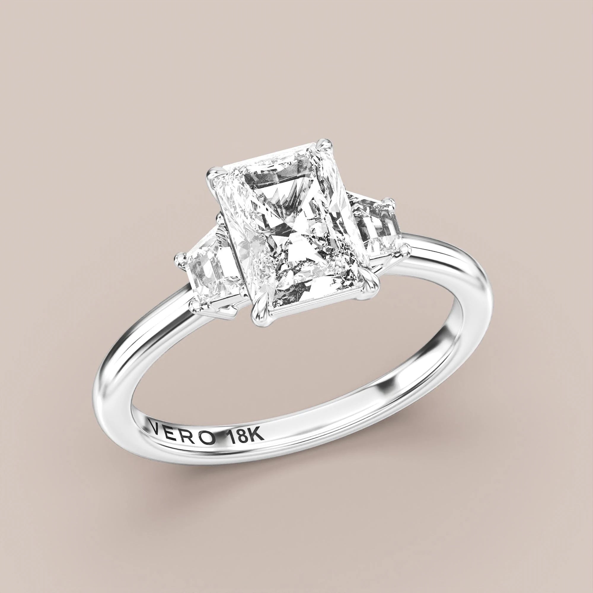 Radiant - White gold