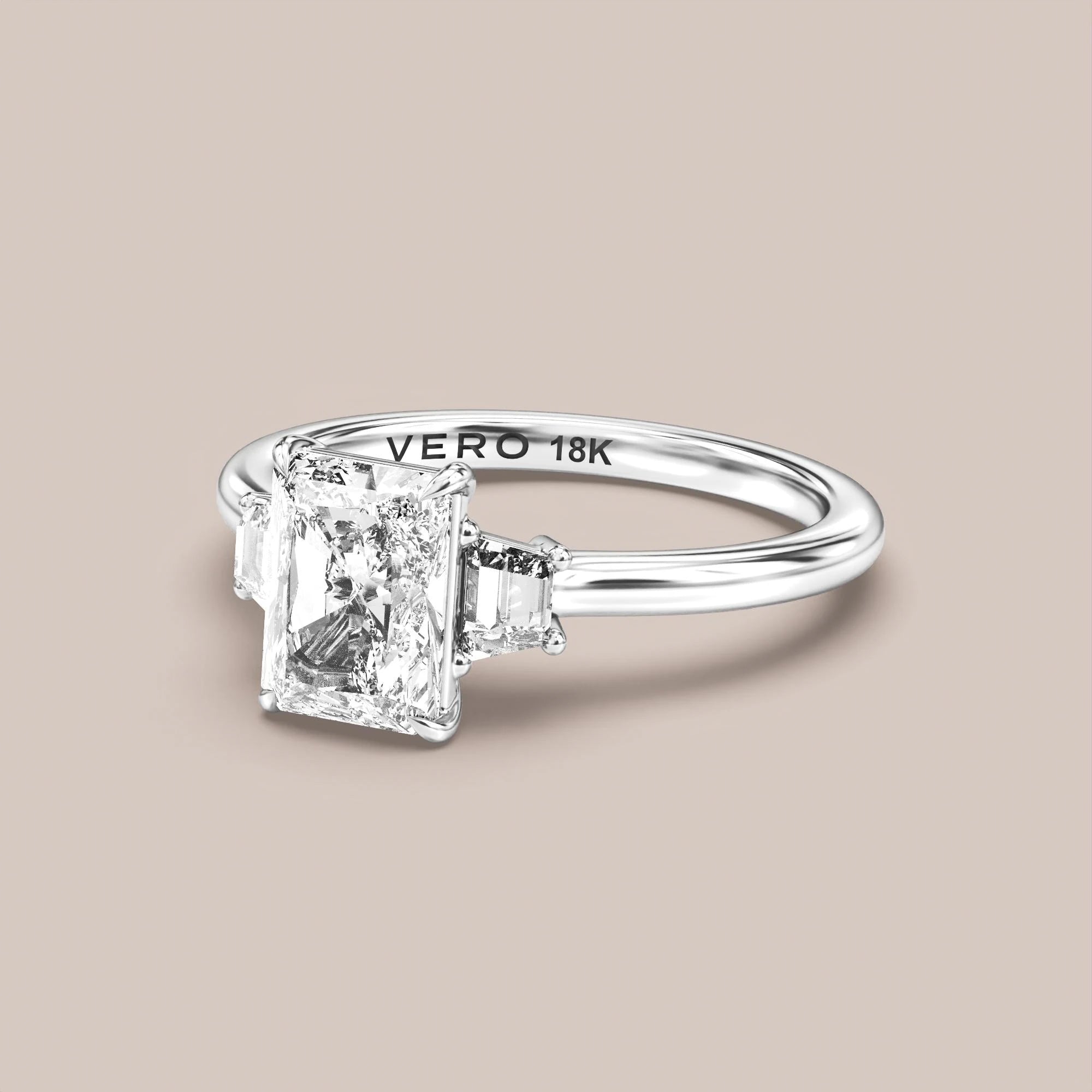 Radiant - White gold