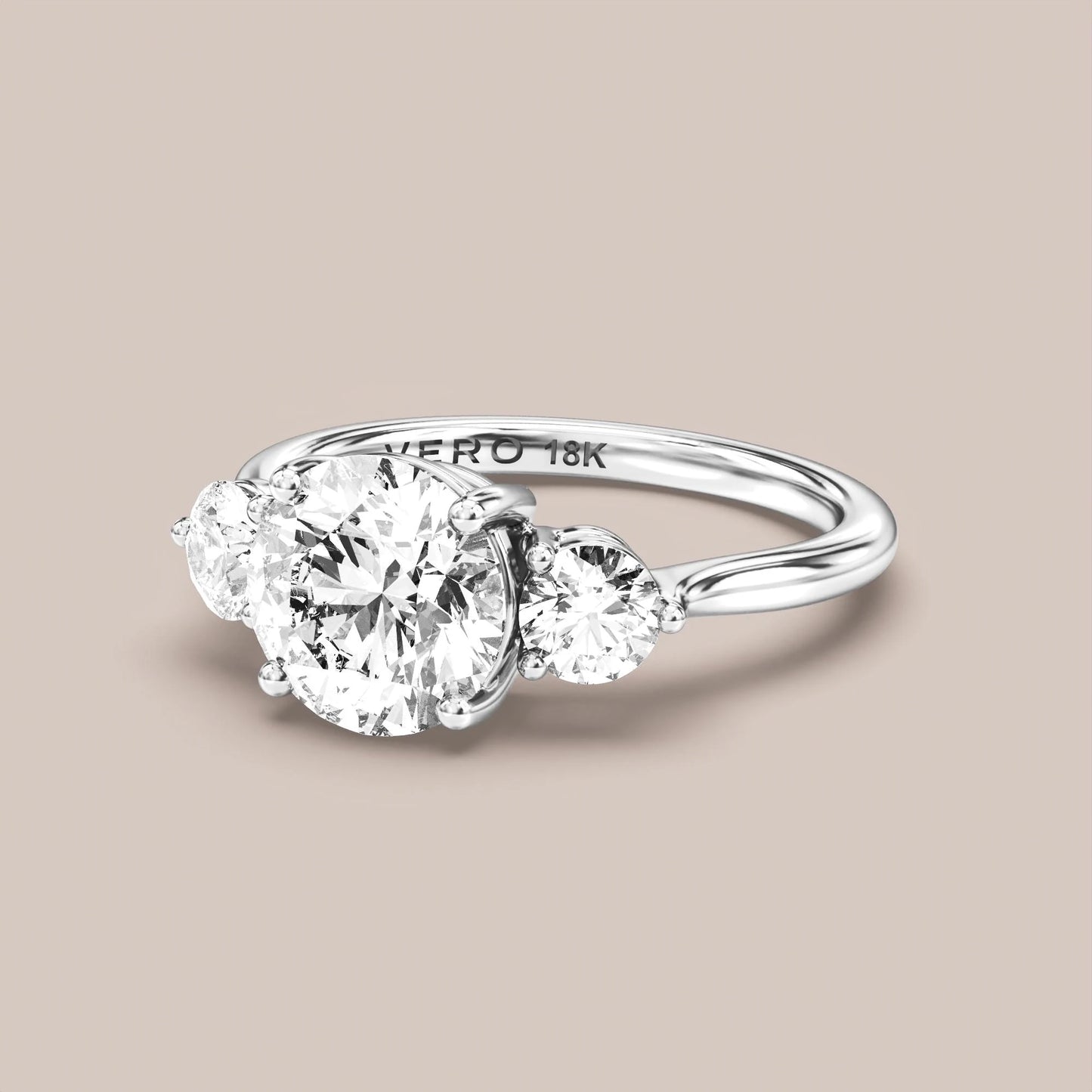 V03 Classic Trinity with Round Side Diamonds