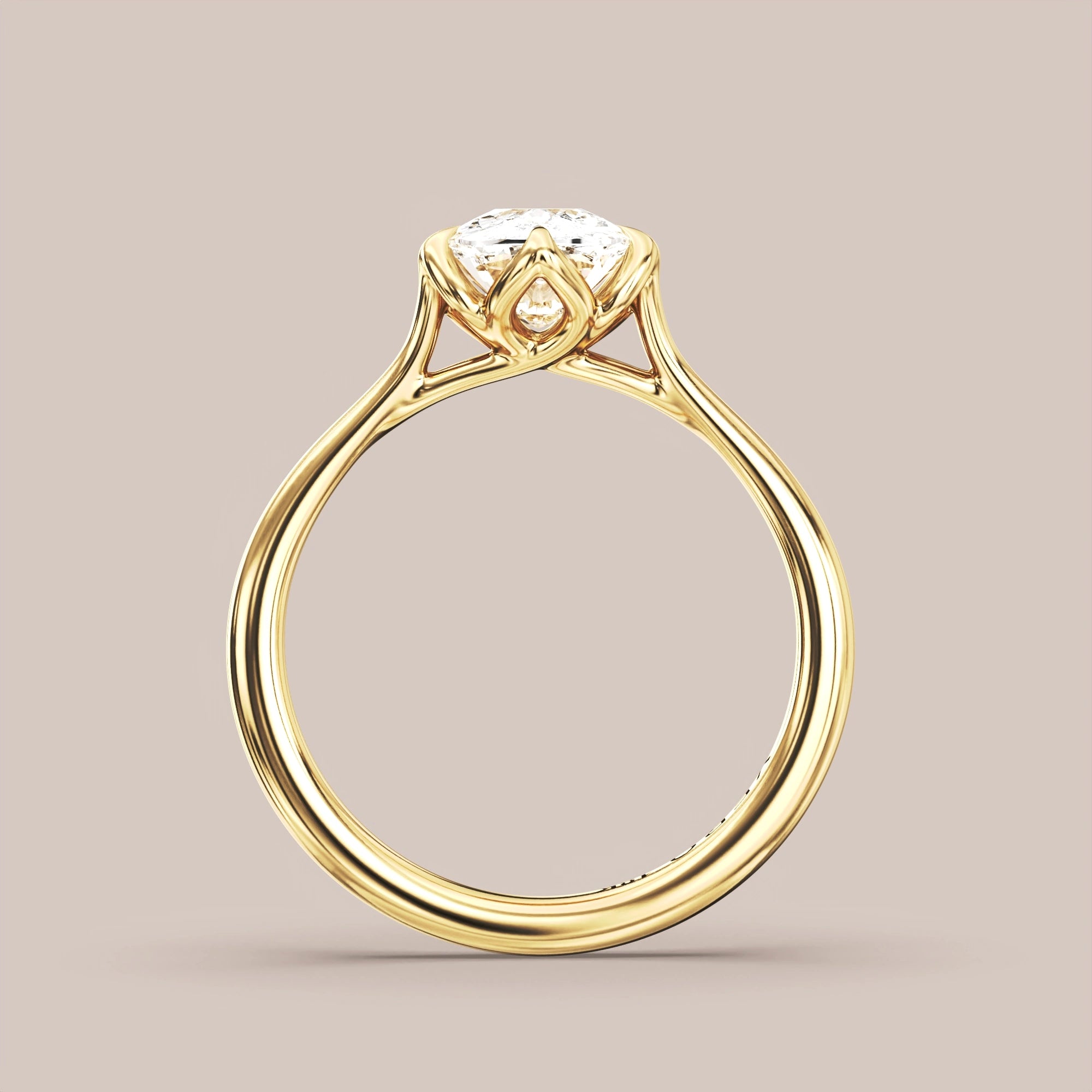 Elongated - Yellow gold