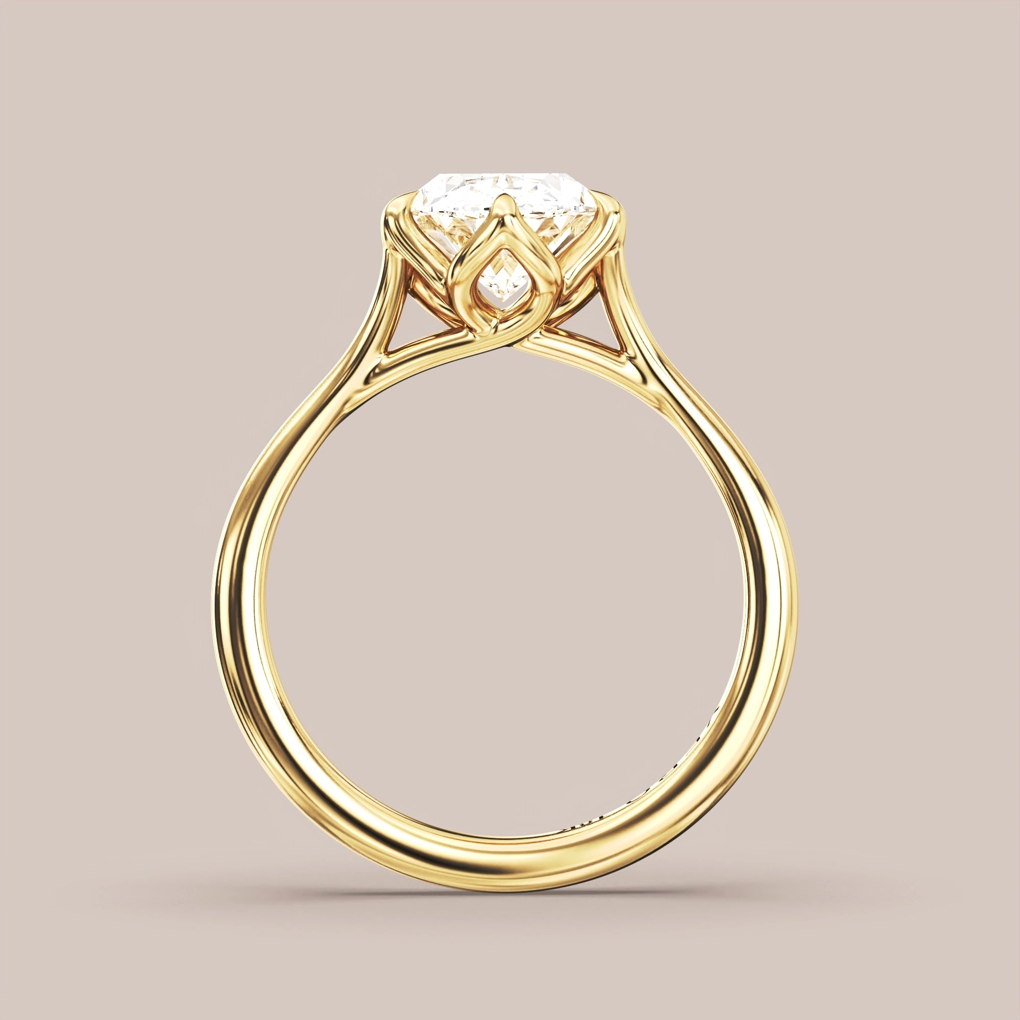 Oval - Yellow gold
