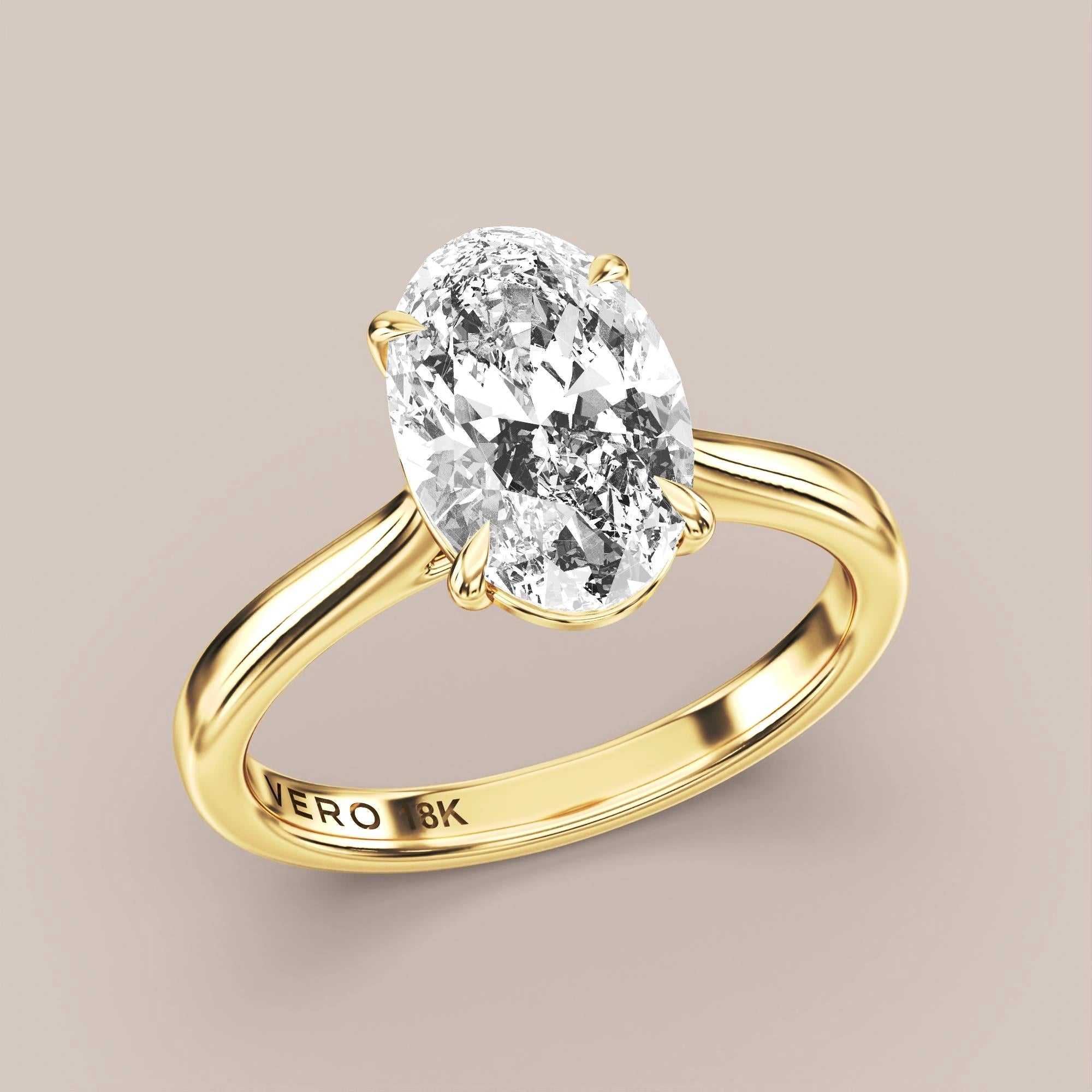 Oval - Yellow gold