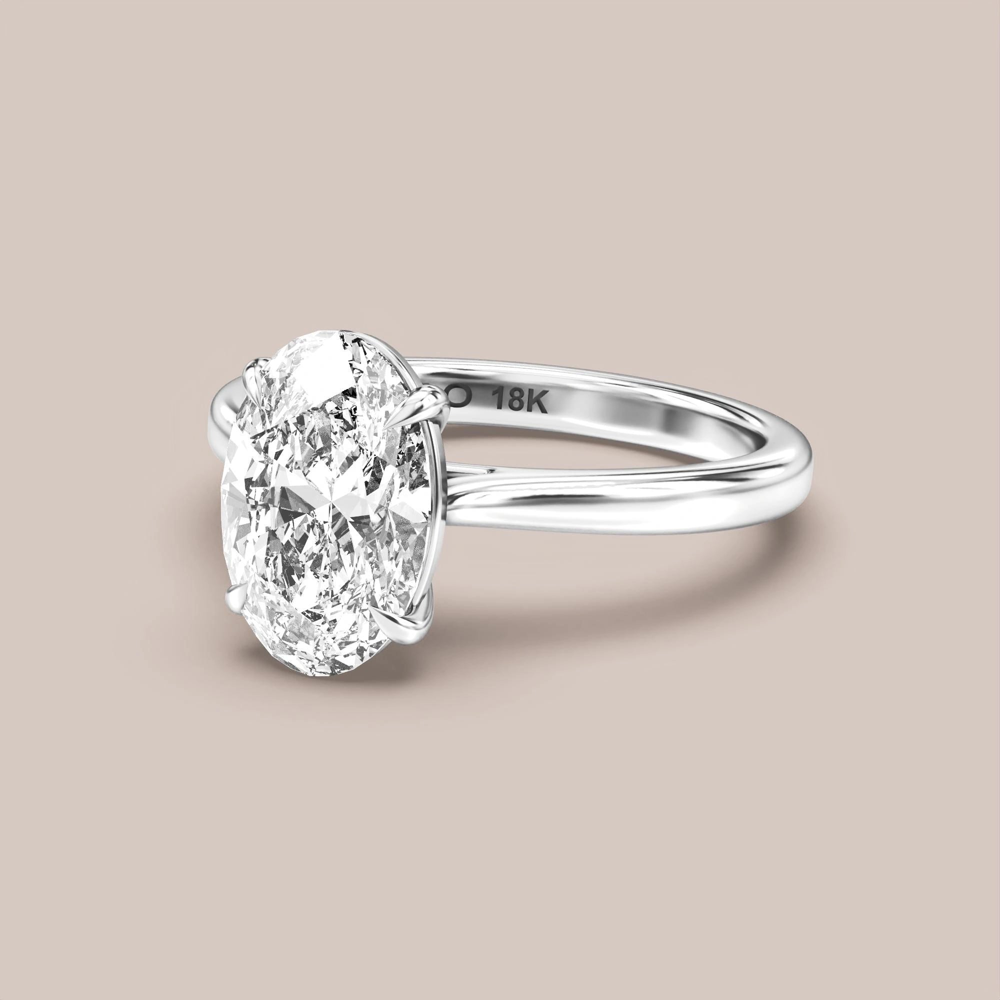 Oval - White gold