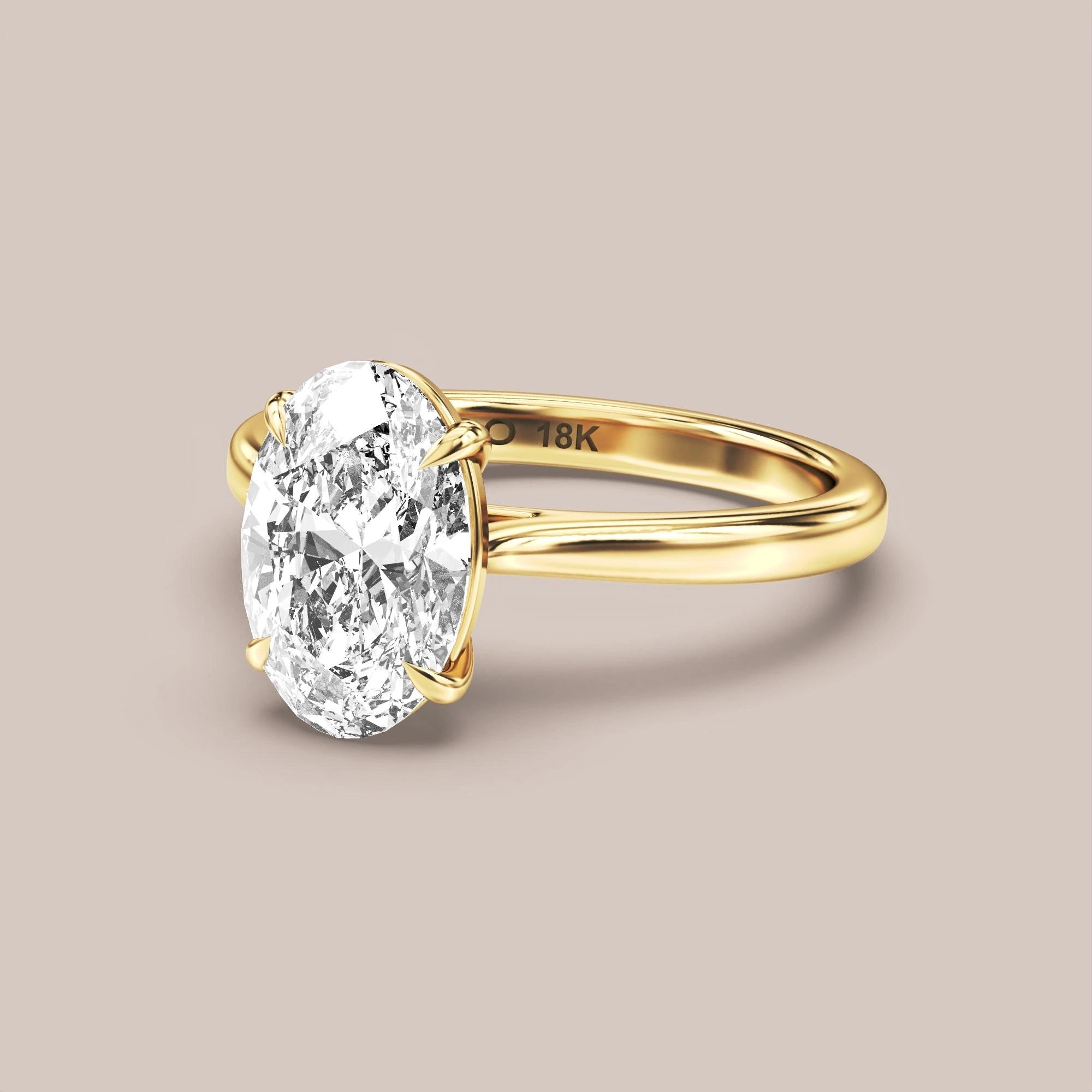 Oval - Yellow gold