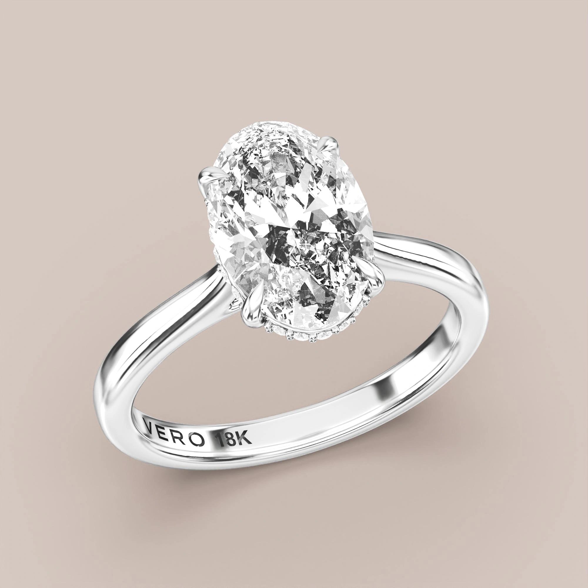 Oval - White gold