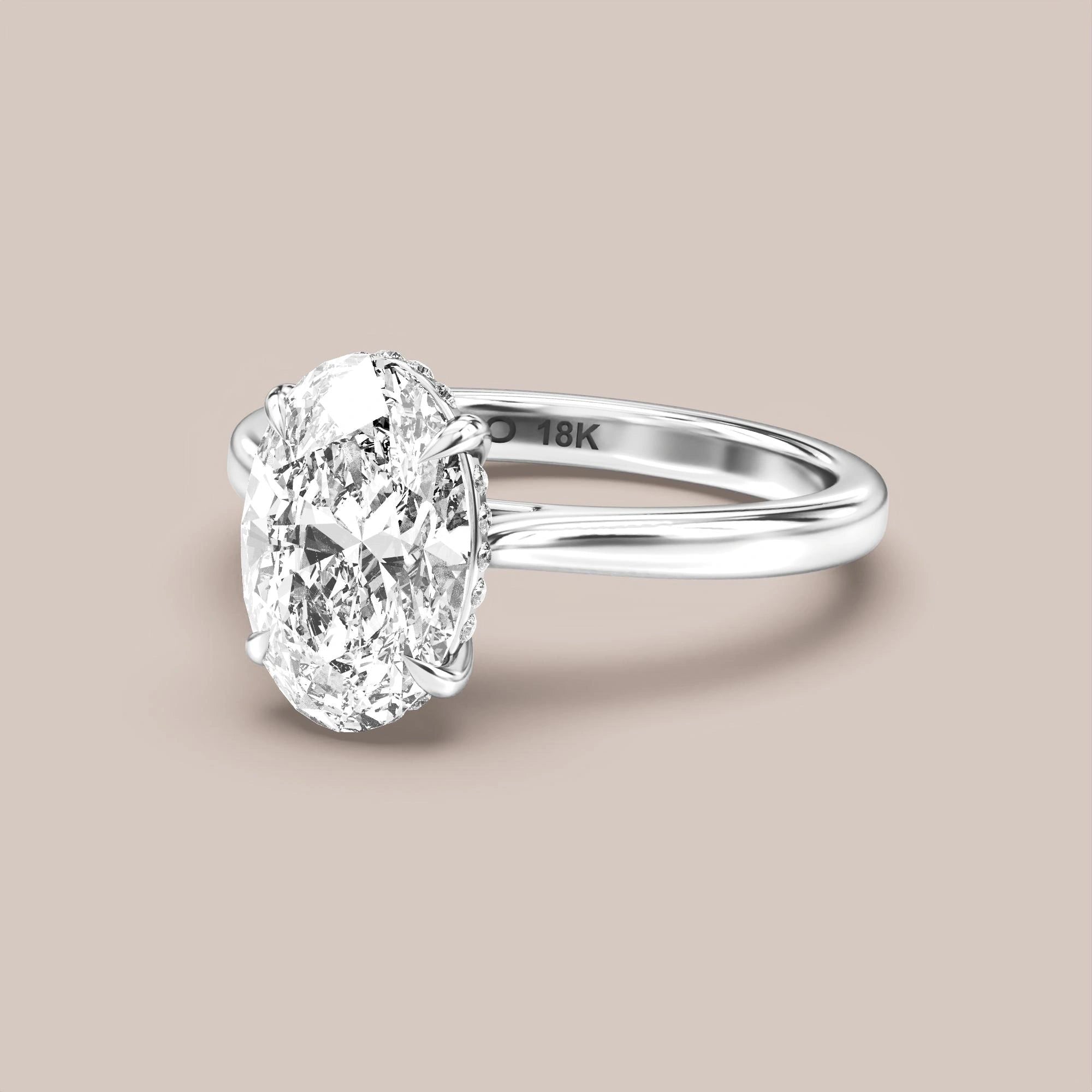Oval - White gold