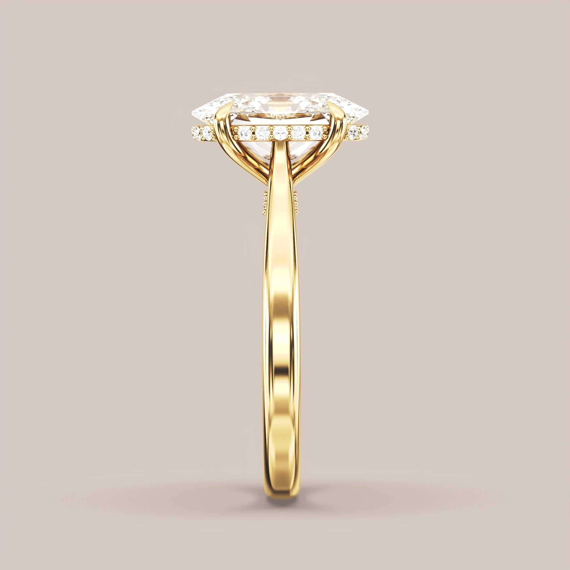 Oval - Yellow gold
