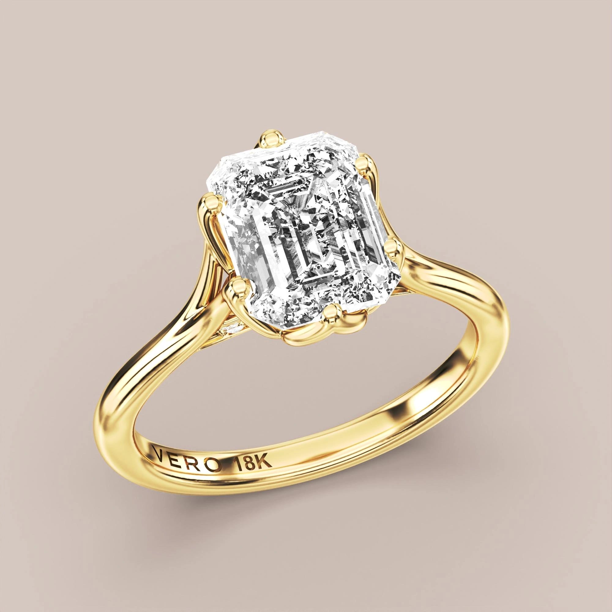 Emerald - Yellow gold