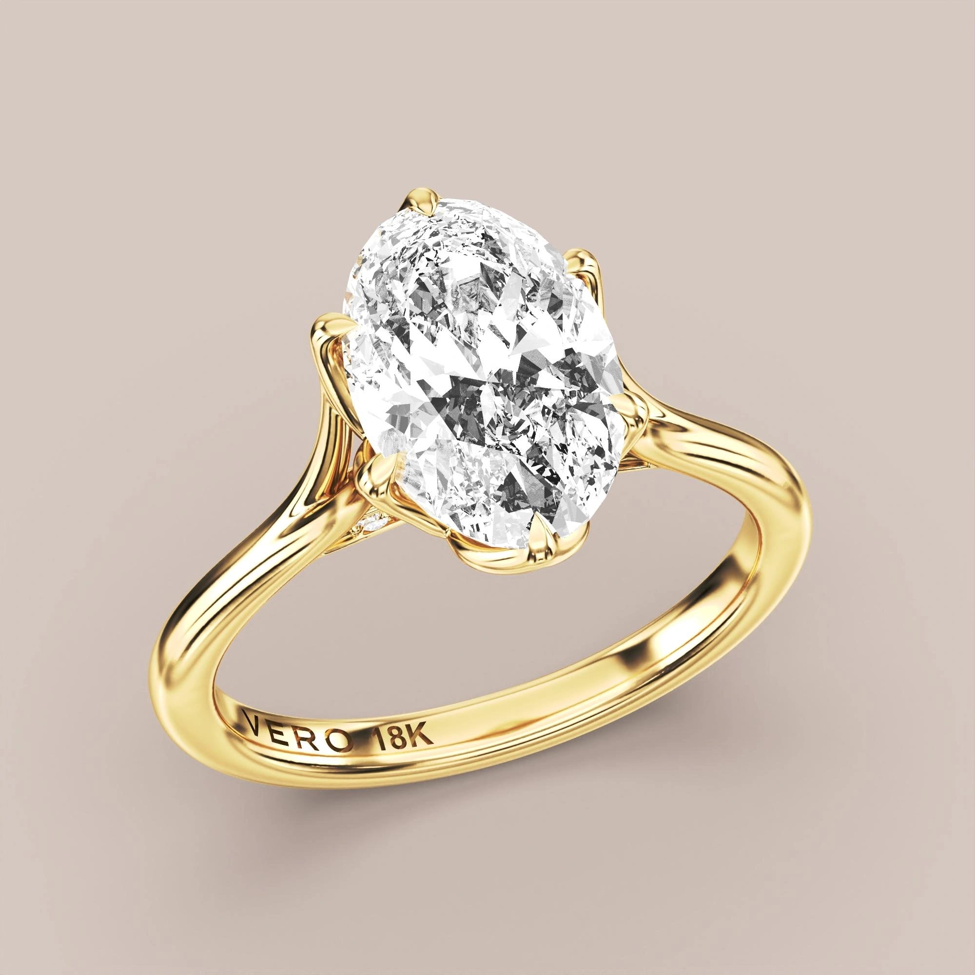 Oval - Yellow gold