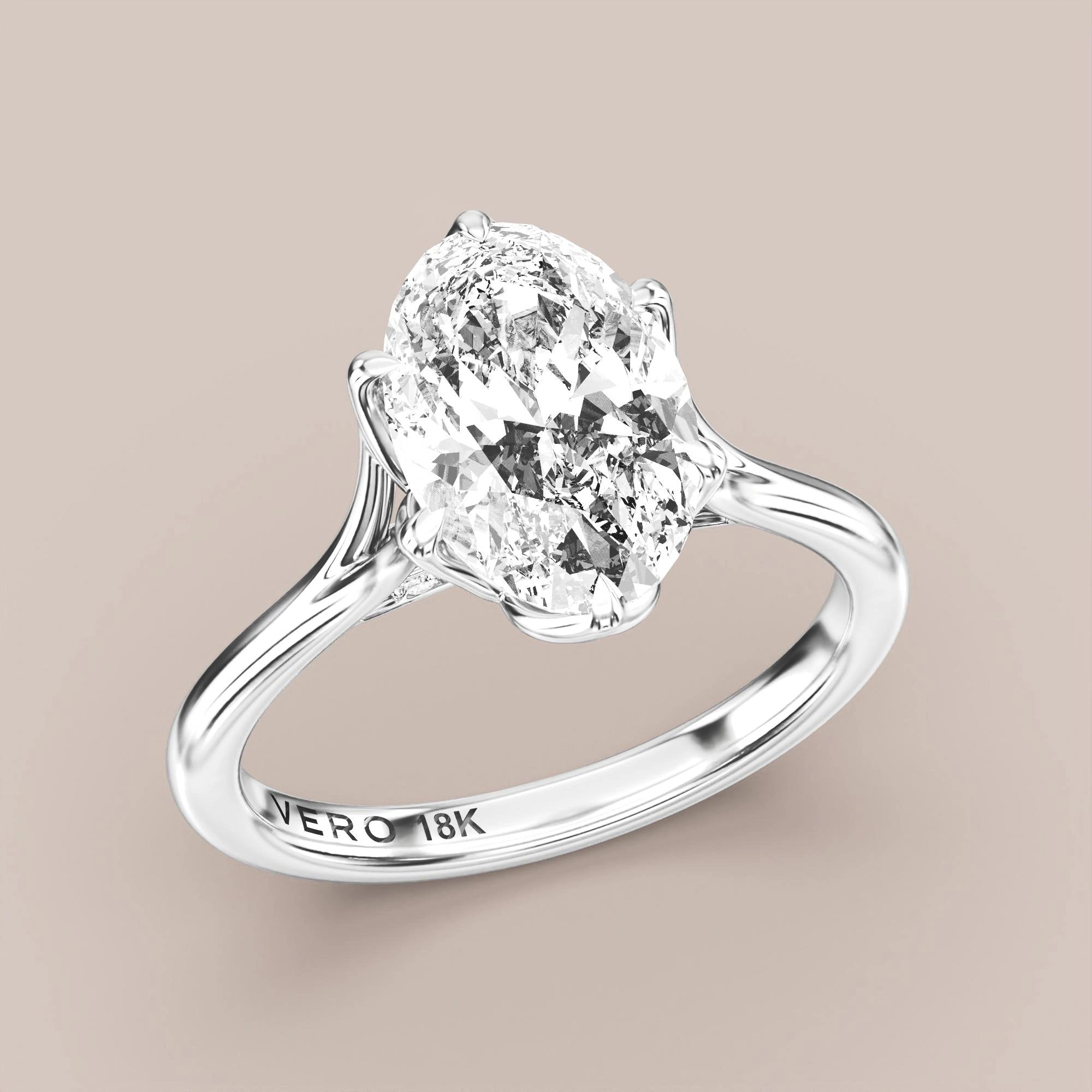Oval - White gold