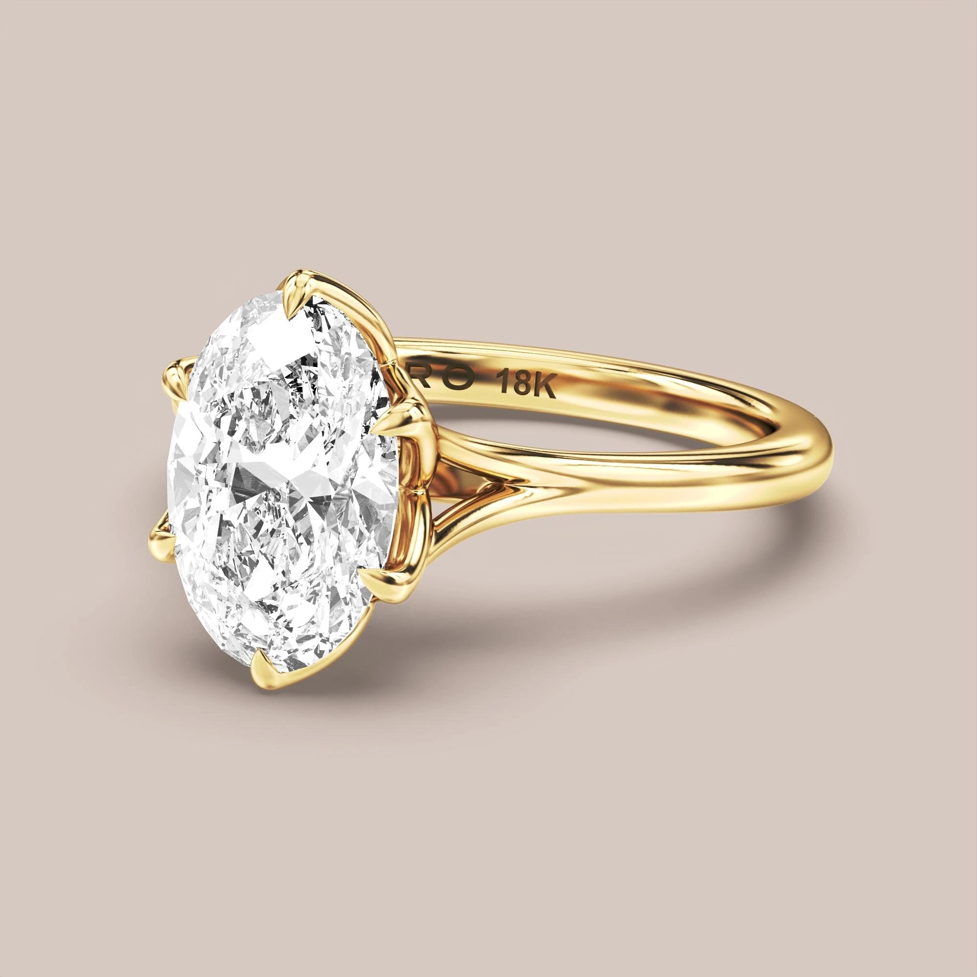 Oval - Yellow gold