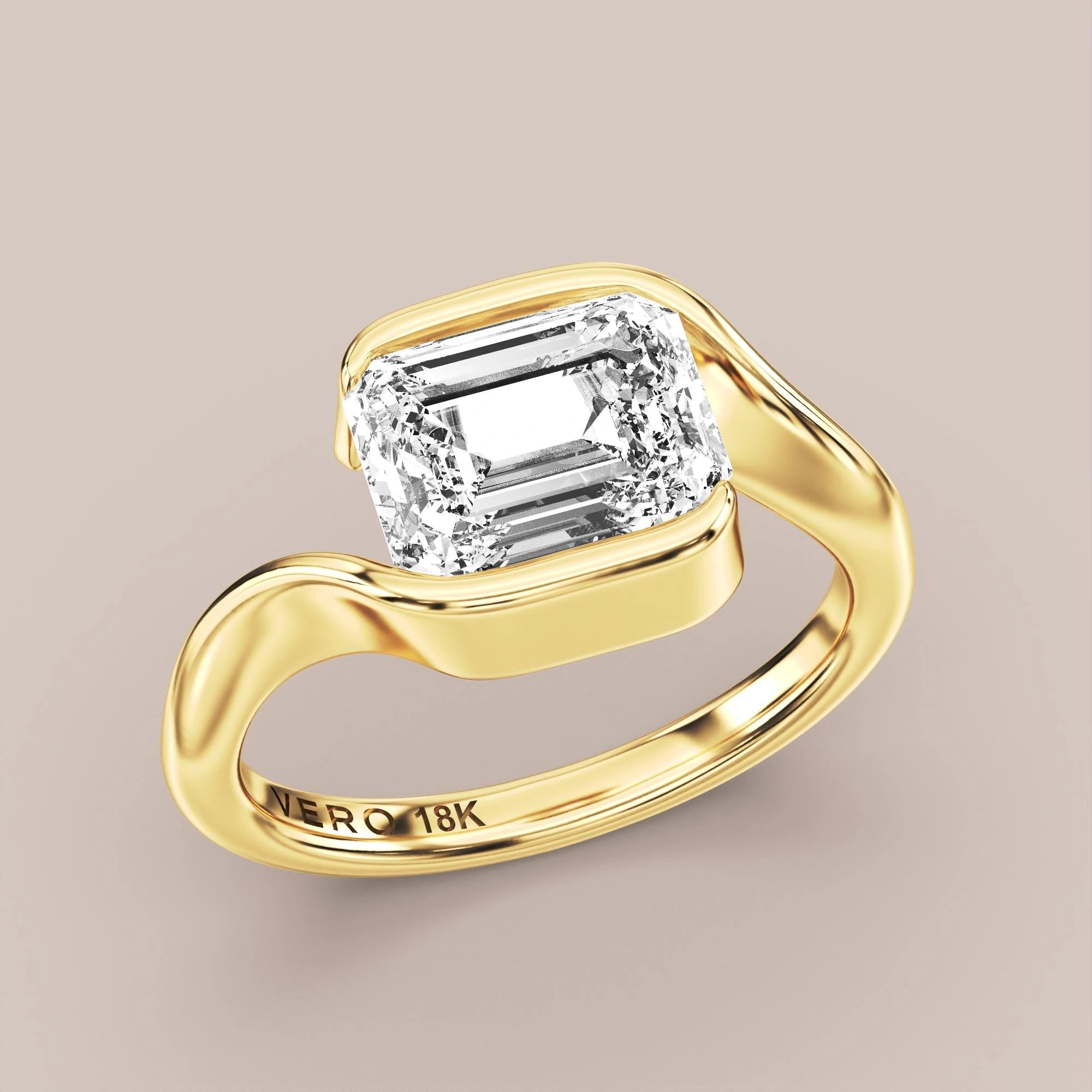Emerald - Yellow gold
