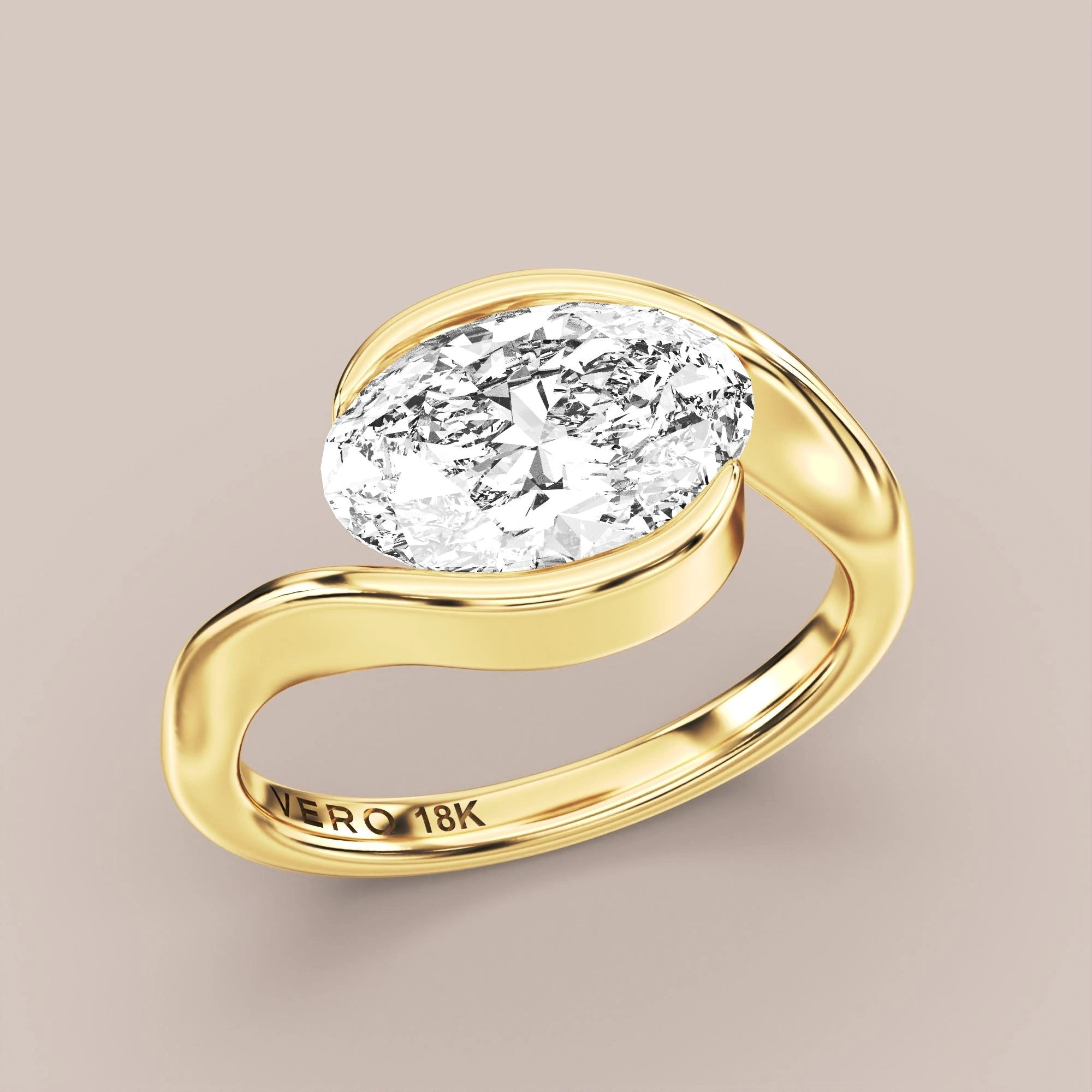 Oval - Yellow gold