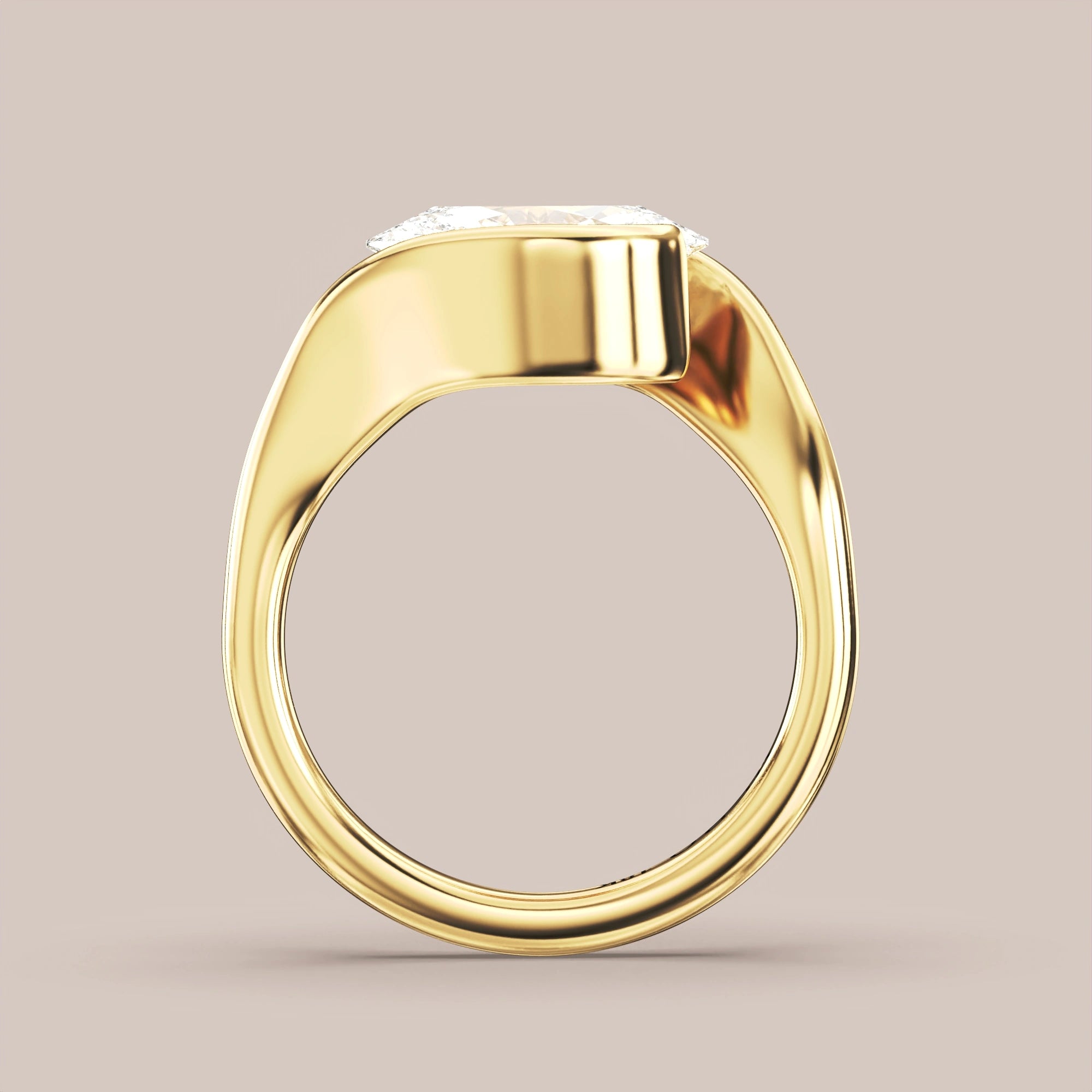 Oval - Yellow gold