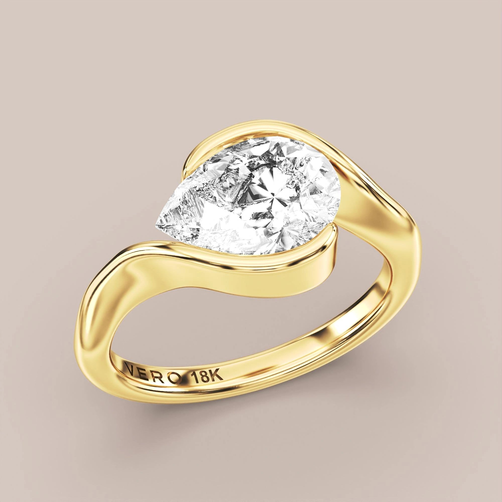 Pear - Yellow gold