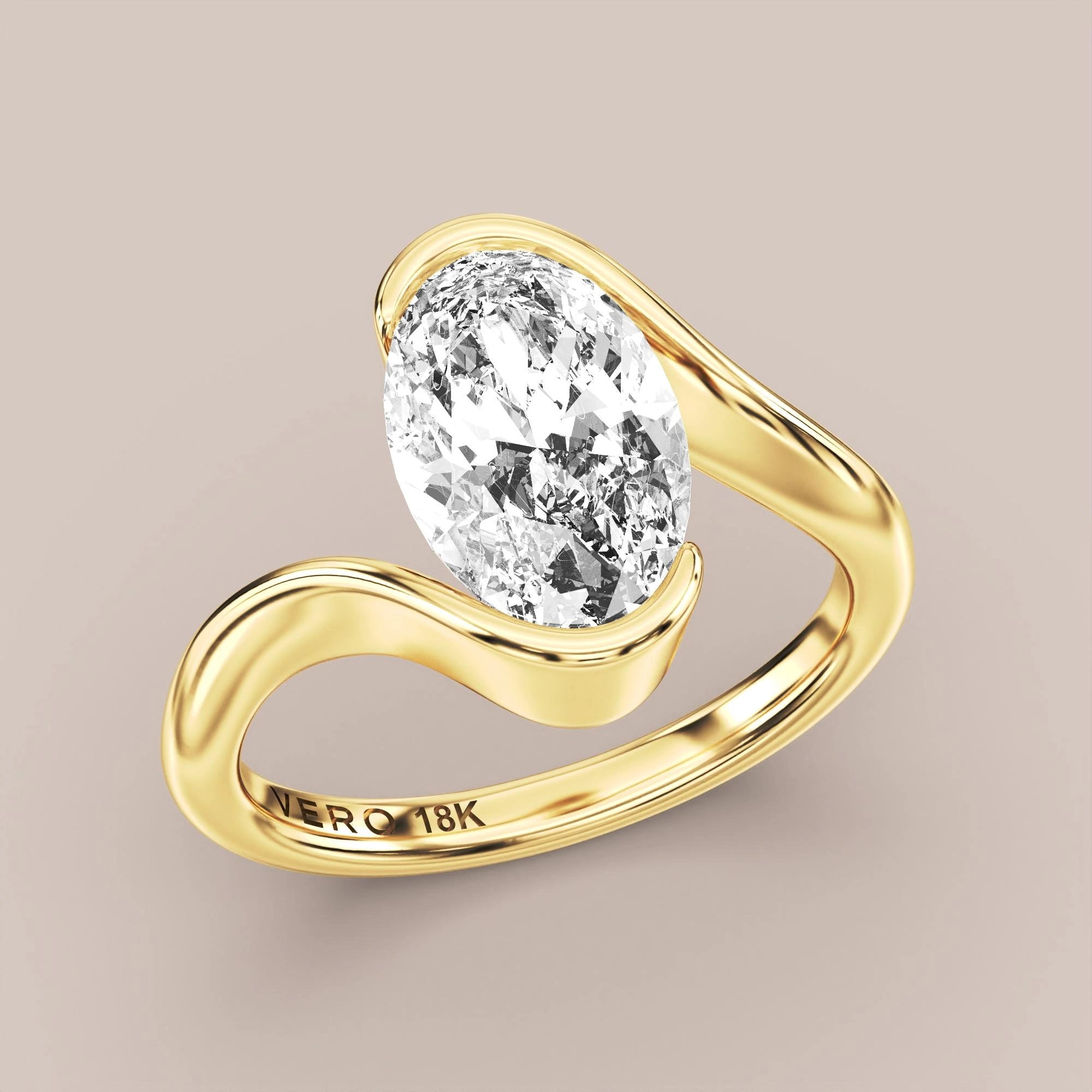 Oval - Yellow gold