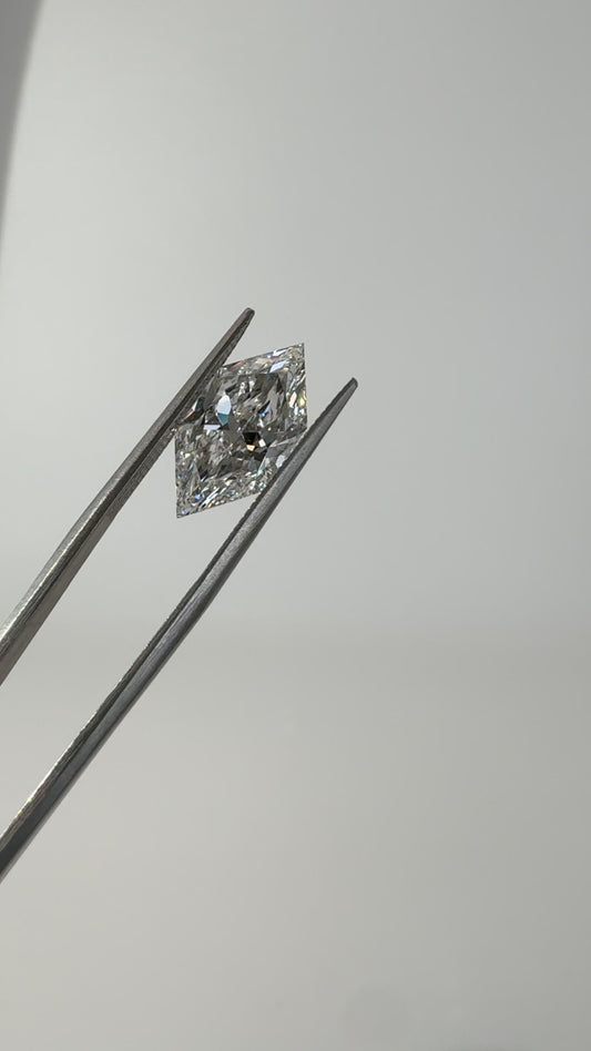3.01ct Hexagonal D VS1