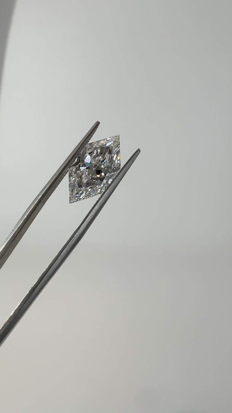 3.01ct Hexagonal D VS1