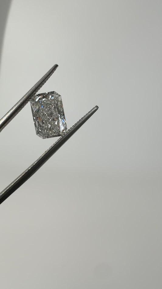 2.04ct Radiant E VVS2