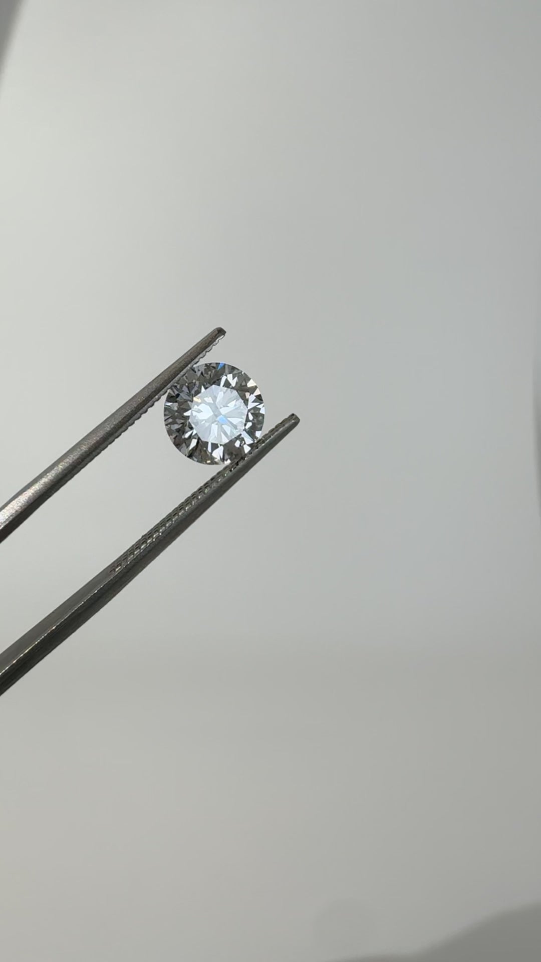 1.42ct Round D VVS2