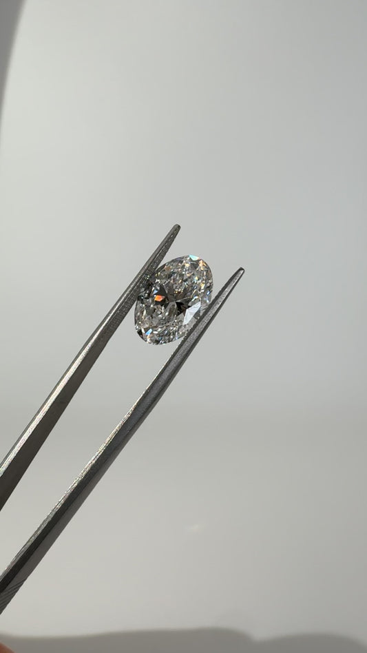 3.56ct Oval E VVS2
