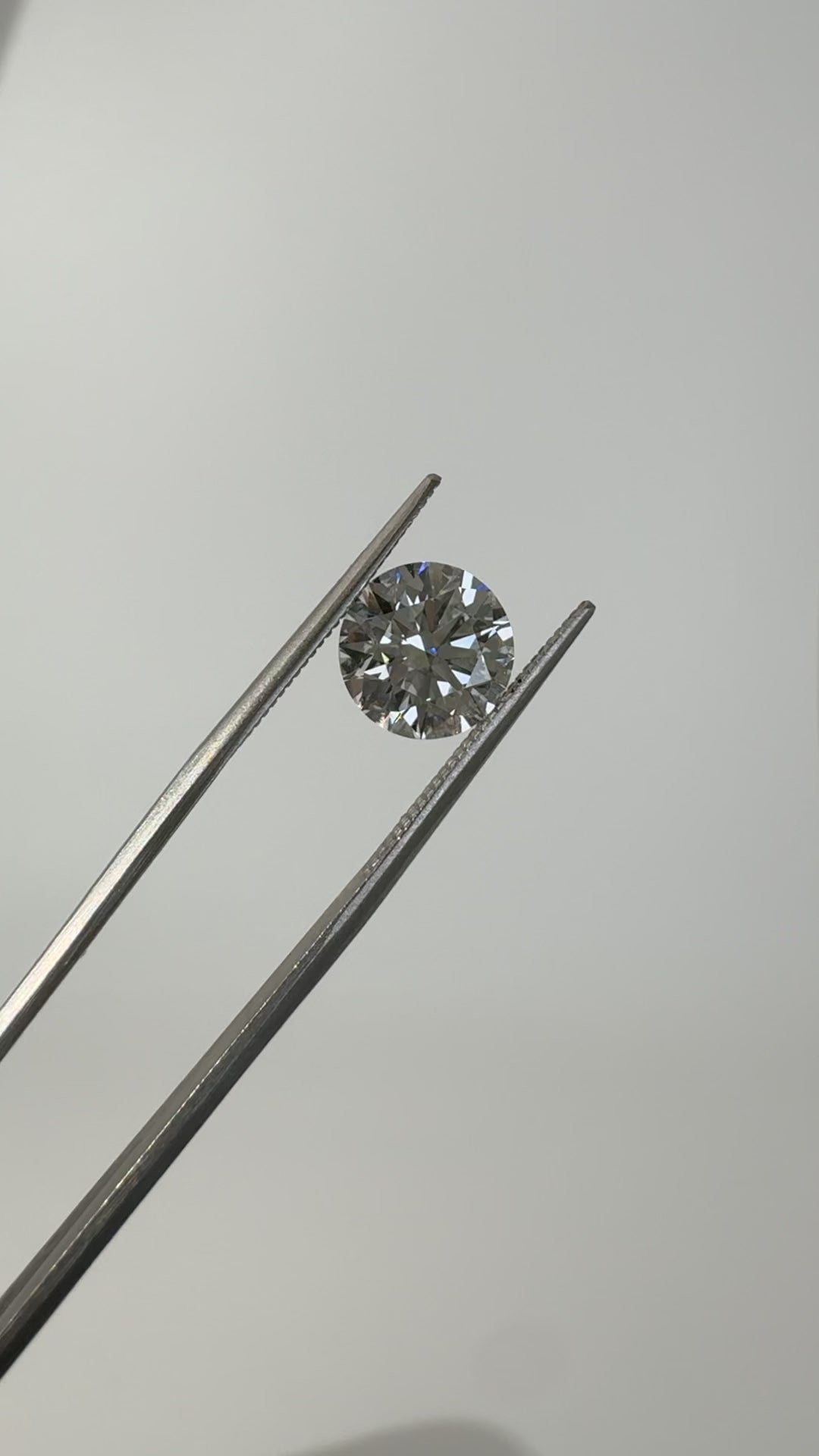 2.5ct Round E VVS2