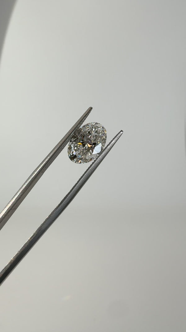 2.05ct Oval E VVS2