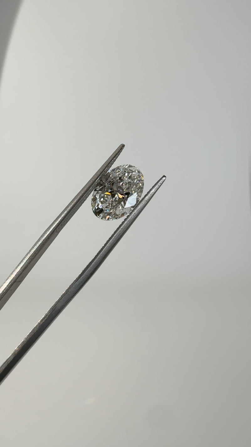 2.05ct Oval E VVS2