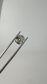 1.87ct Rectangular Cushion Modified D VVS2