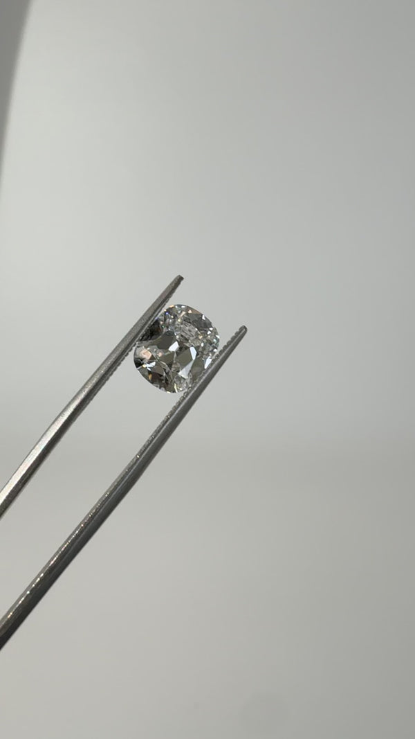 1.87ct Rectangular Cushion Modified D VVS2