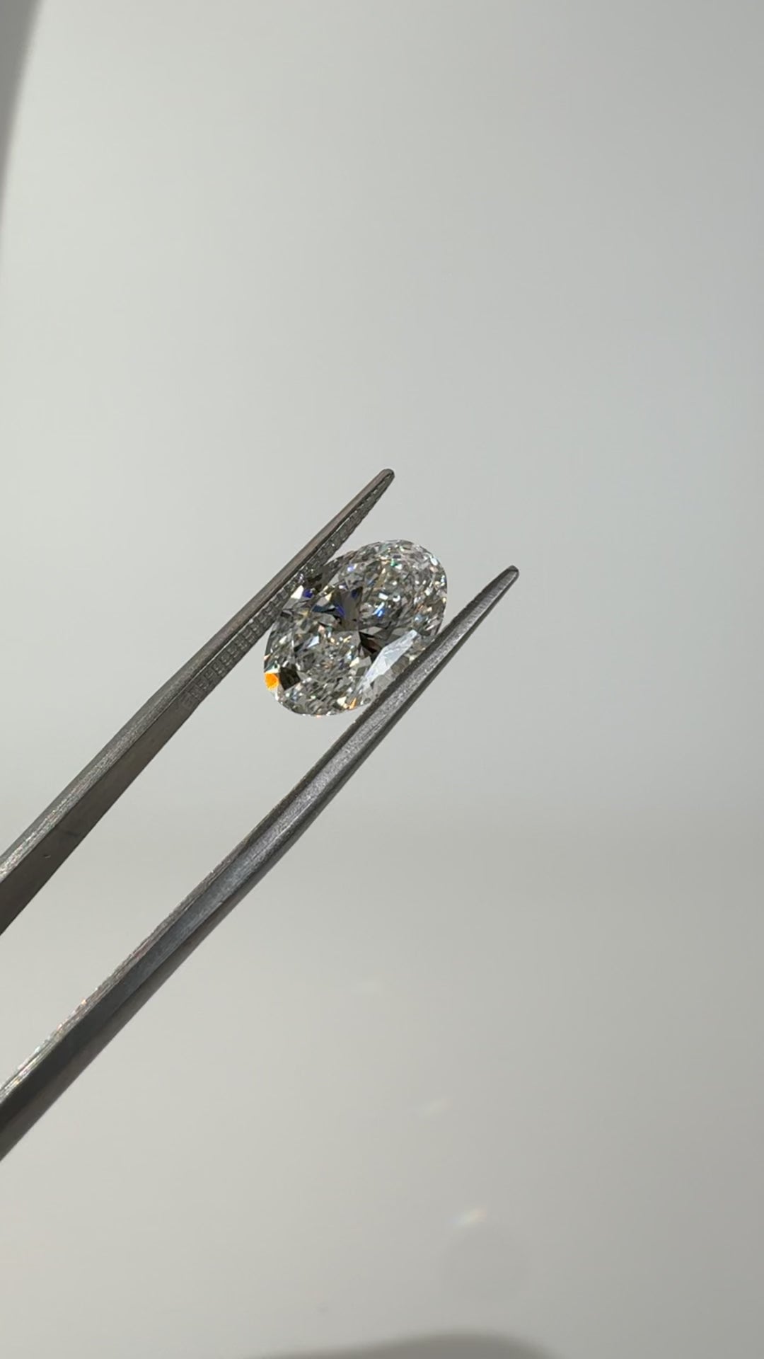 3.04ct Oval E VVS2
