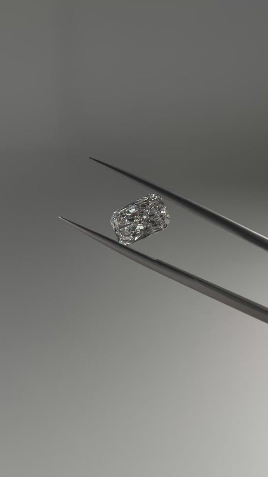 2.77ct Radiant E VVS2
