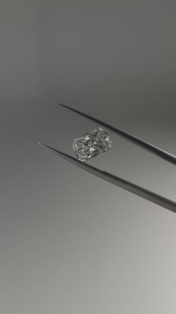 2.77ct Radiant E VVS2