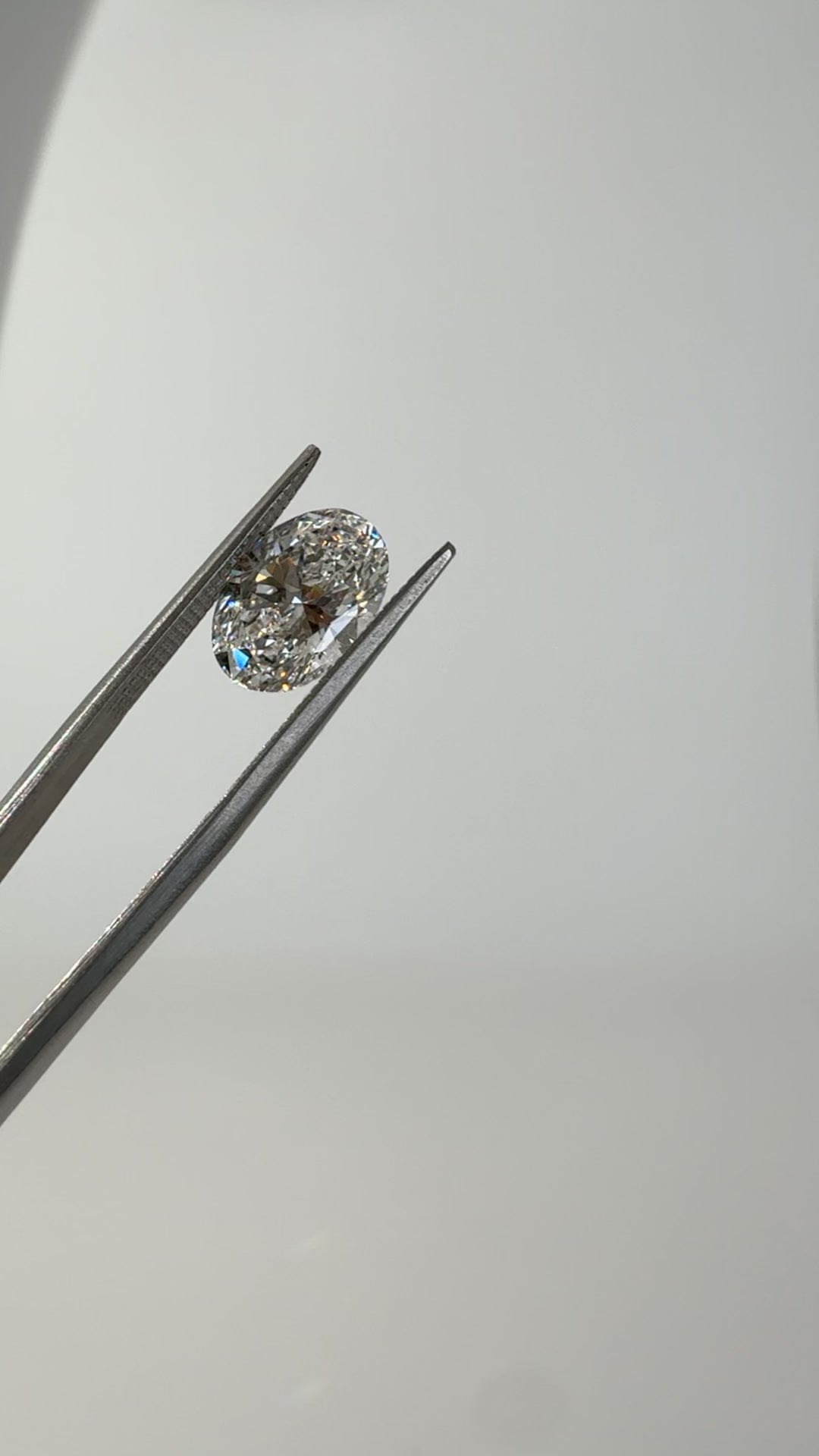 2.55ct Oval E VVS2