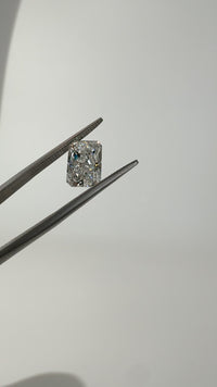 2.06ct Radiant E VVS2